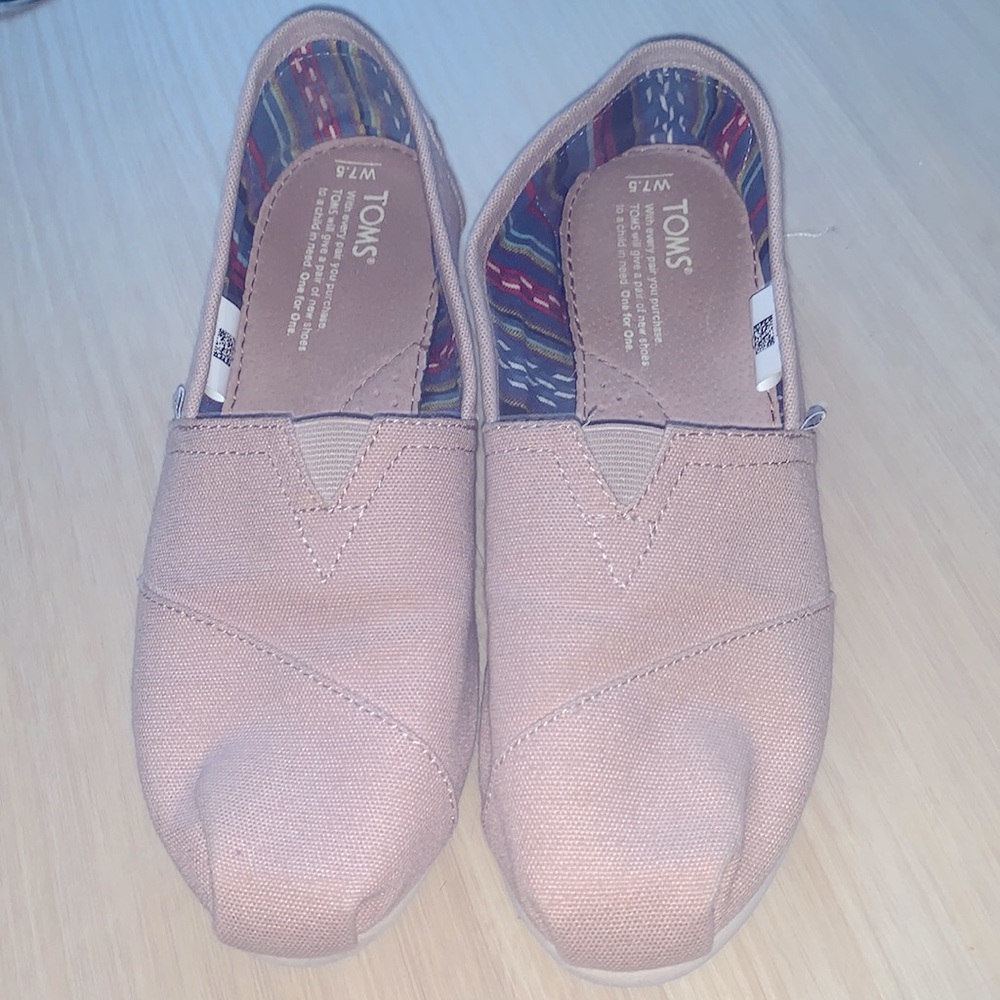 Toms - Picture 4 of 4